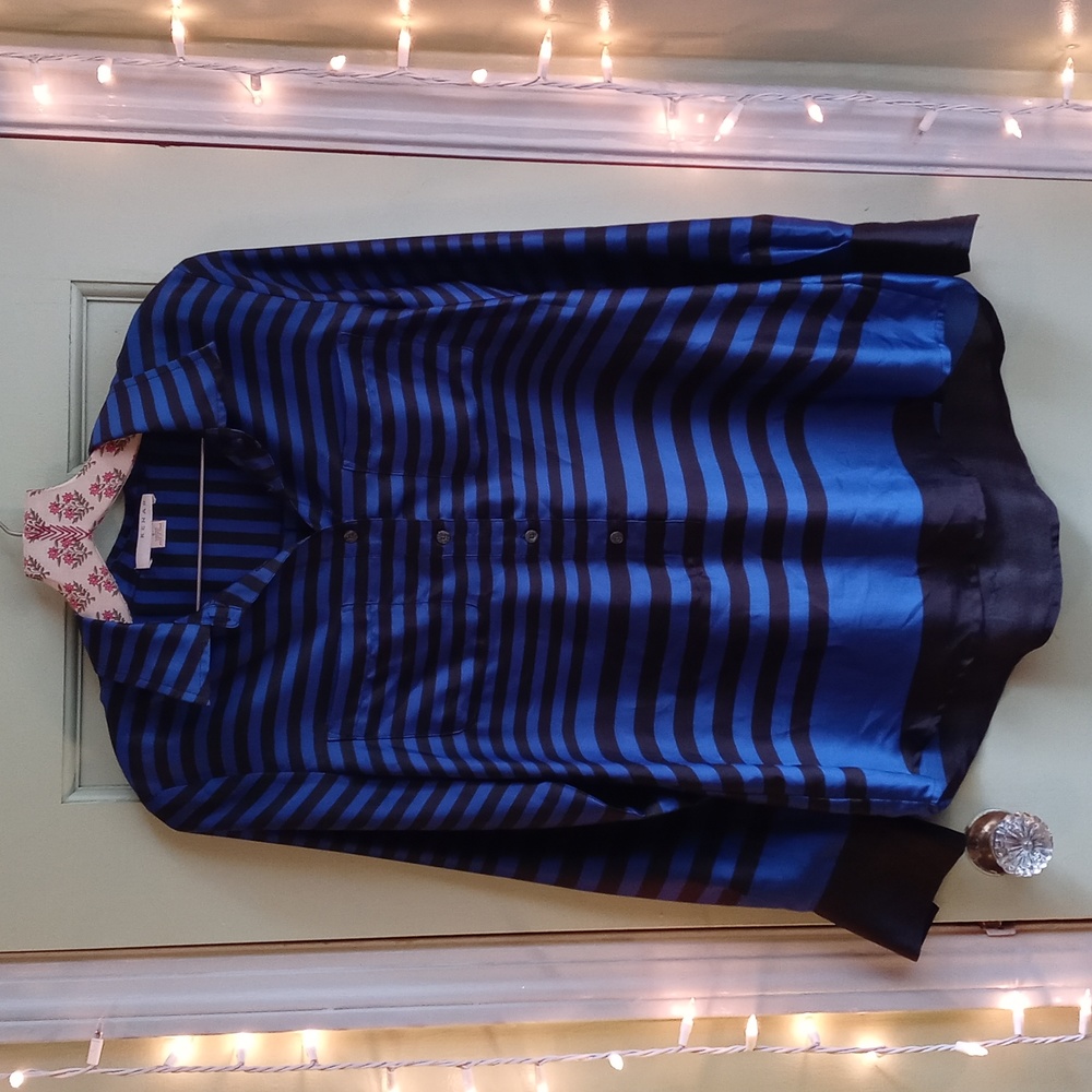 Women's Kenar S blk royal blue faux silk triple button cuff dbl pocket blouse